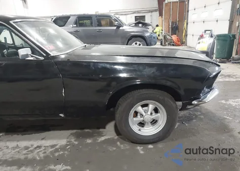 1969 Ford Mustang z USA, uszkodzony, nr VIN 9T02F188881